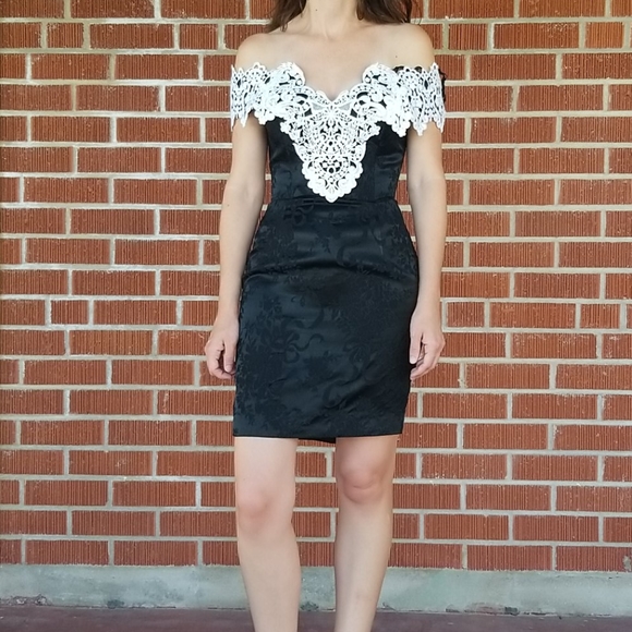 American Vintage Dresses & Skirts - Vintage Black & White Lace Dress